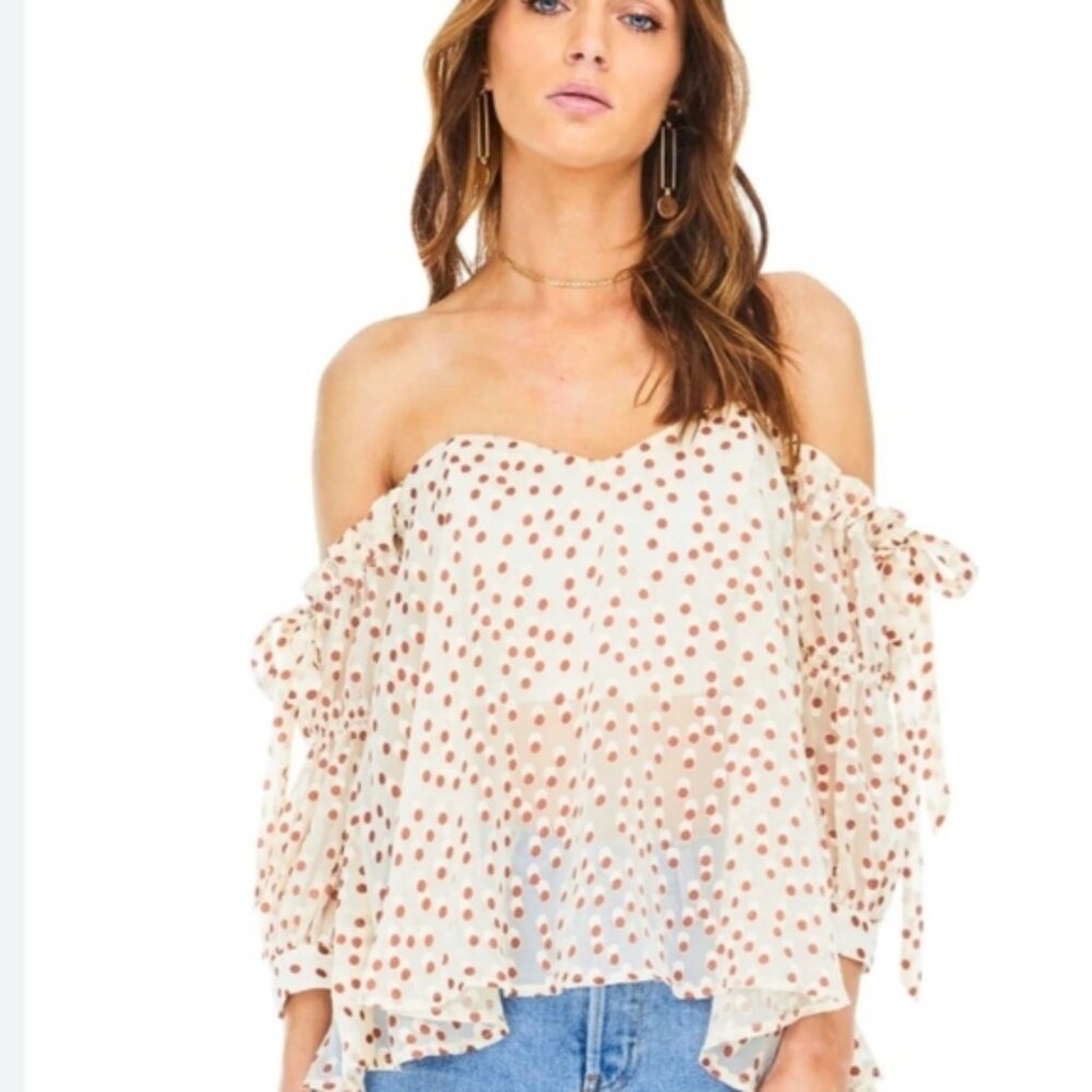 NWT ASTR  The Label Jillian Dot Off Shoulder Top XS